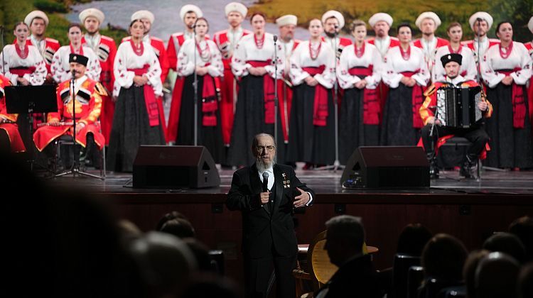 «Русь от края до края!» — Кубанский хор покорил пятитысячный зал Кремля