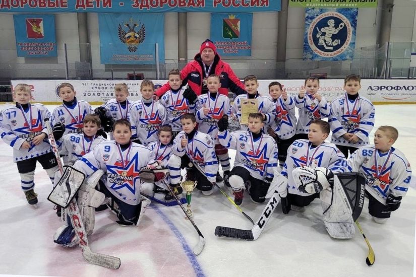 Юные хоккеисты стали серебряными призерами серебряным призером Межрегионального турнира по хоккею «Золотое кольцо»
