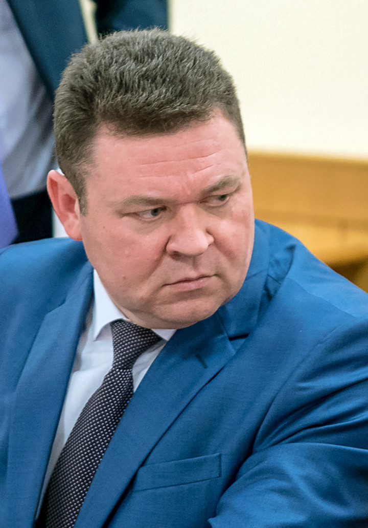 Попов Владислав Леонидович.