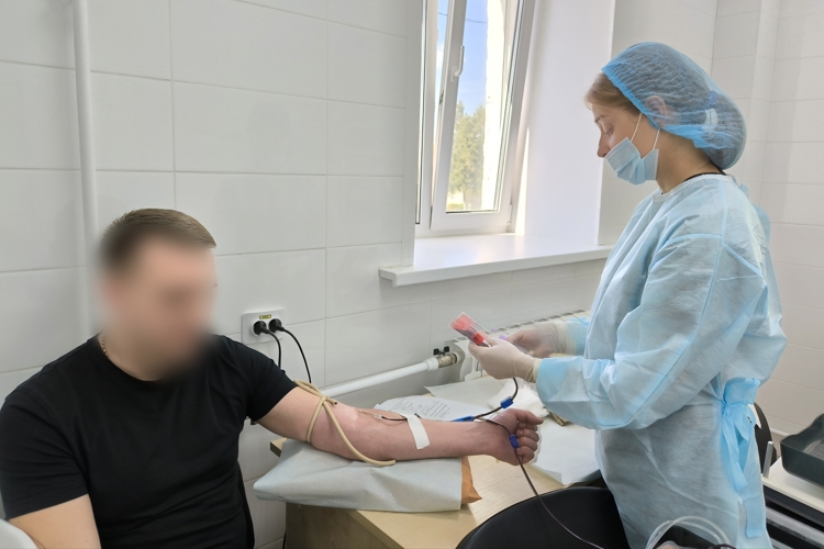 В Ульяновске росгвардейцы пополнили региональный банк крови