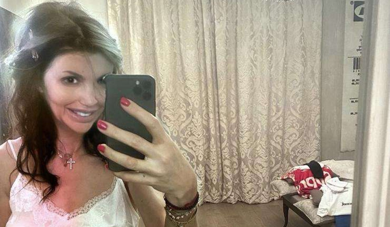 Жена аршавина алиса казьмина. Алиса казьмина сейчас 2021. Алиса аршавина 2023. Алиса после операции. Алиса казьмина до и после.