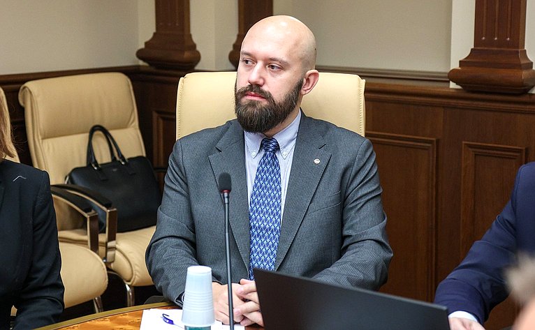 Совещание «Образовательный подход «Обучение служением»: проблемы и перспективы развития»