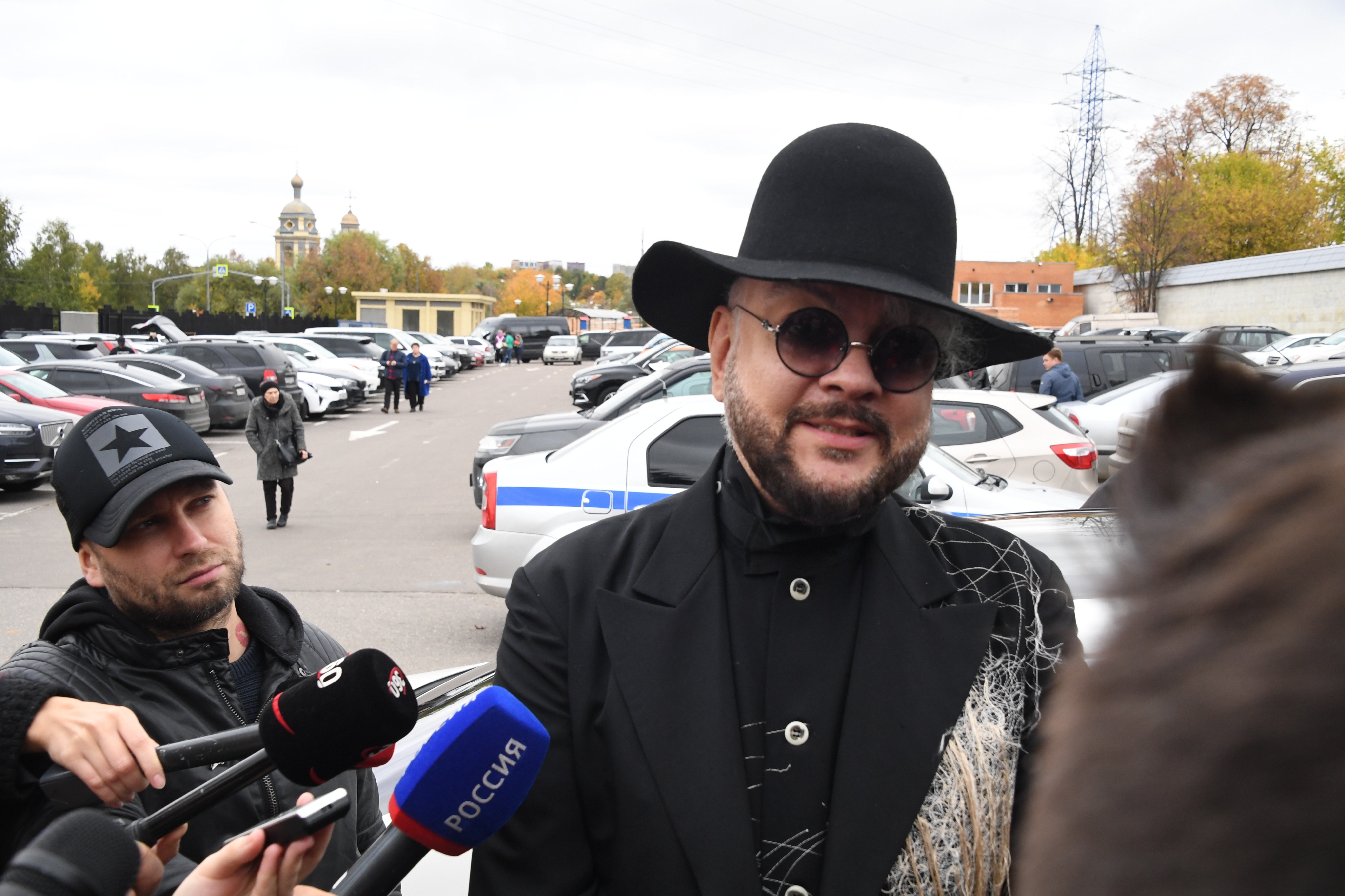 Киркоров оскорбил. Оскорбил журналистку. Оскорбил журналистку. Оскорбил журналистку. Оскорбил журналистку.