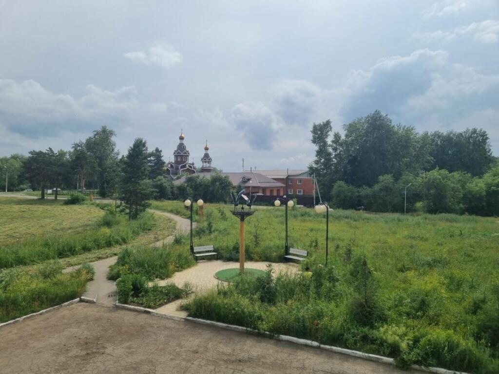Сквер у роддома Бердска