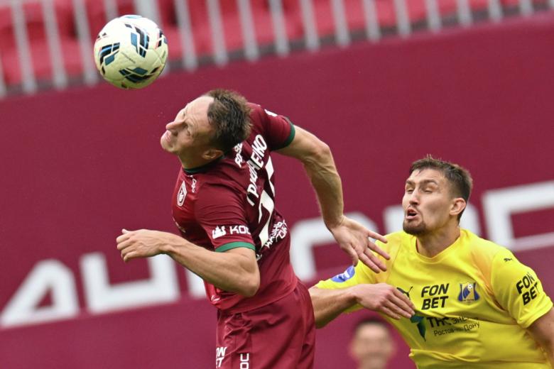 Алексей Грицаенко («Рубин») и Егор Голенков («Ростов»)