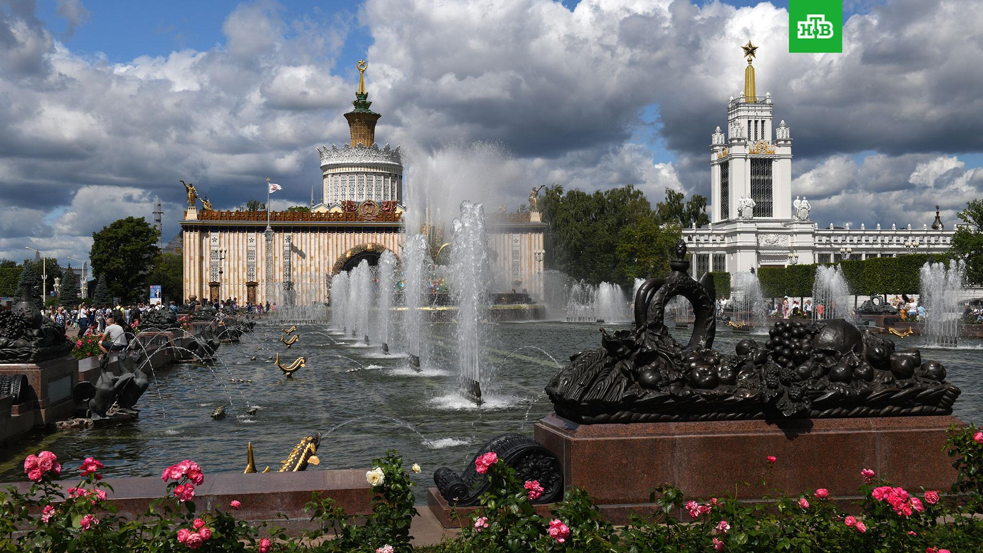 Алтуфьево ночью. Модный район. Алтуфьево ночью. Бирюлево восточное 2000. Храм василия блаженного москва.