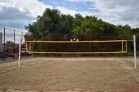 В Курганском парке «Молодежный» открыли спортплощадку для пляжных видов спорта