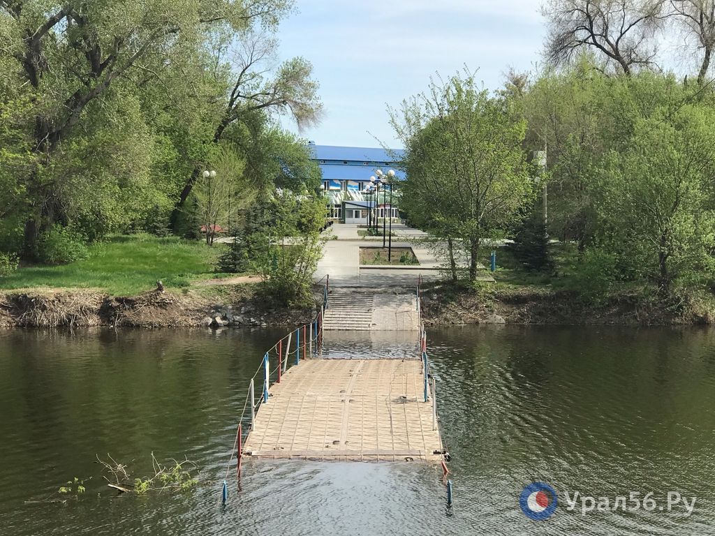 Жд мост орск. Орск урал мост. Река самарка бузулук. Мост через самарку в бузулуке. Мост через орь орск.