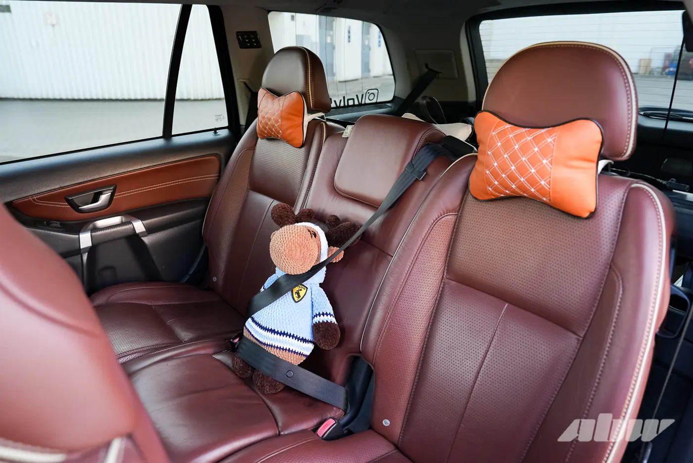 «Эта машина провоцирует своей мощностью»: история редкого Volvo XC90 с мотором V8