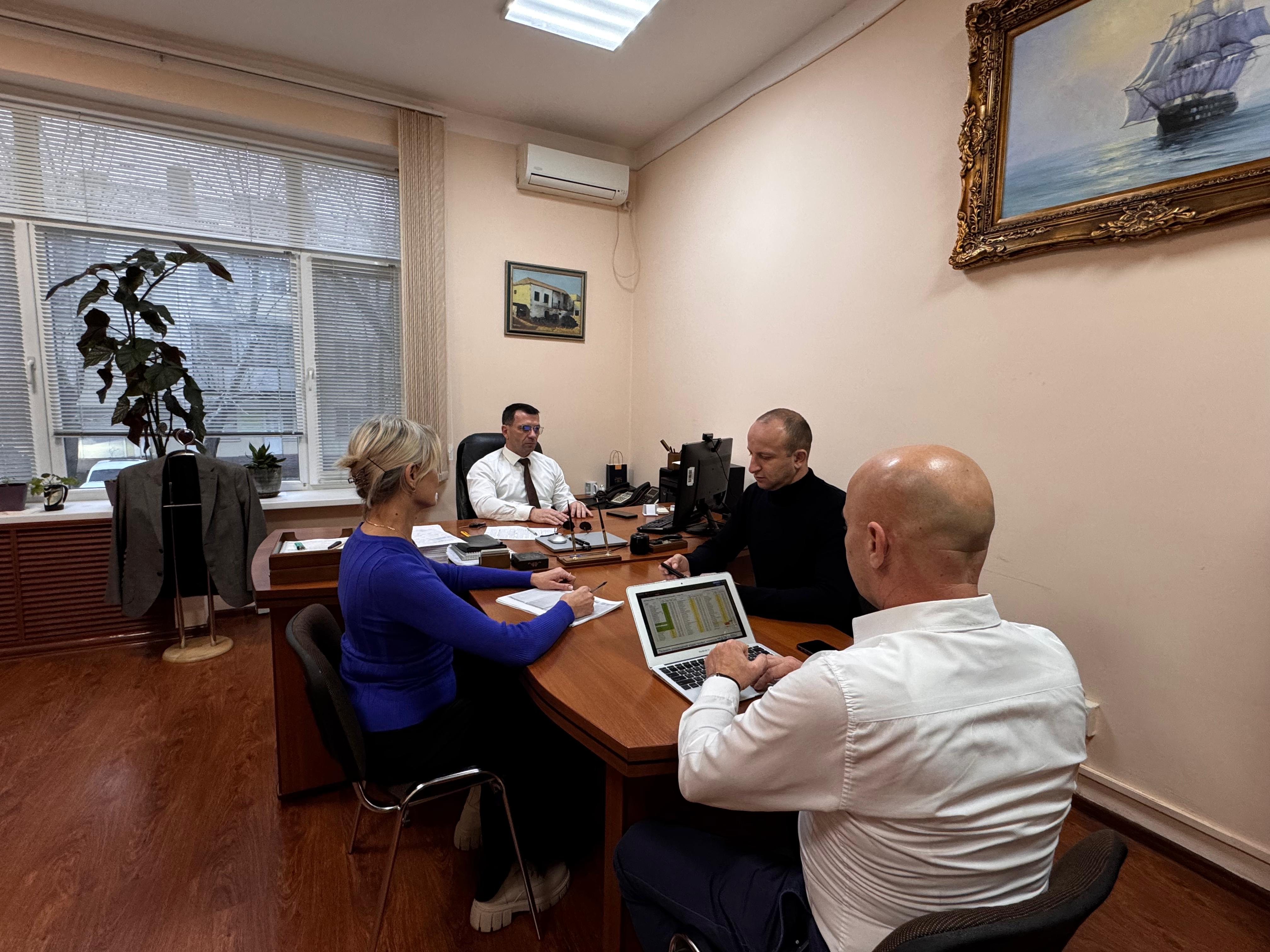 Сотрудники Госкомитета приняли участие в очередном совещании в режиме ВКС. 