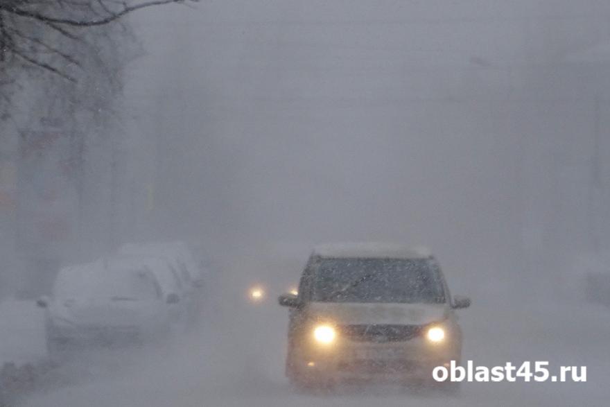 В Зауралье из-за метели на федеральной трассе ввели ограничения