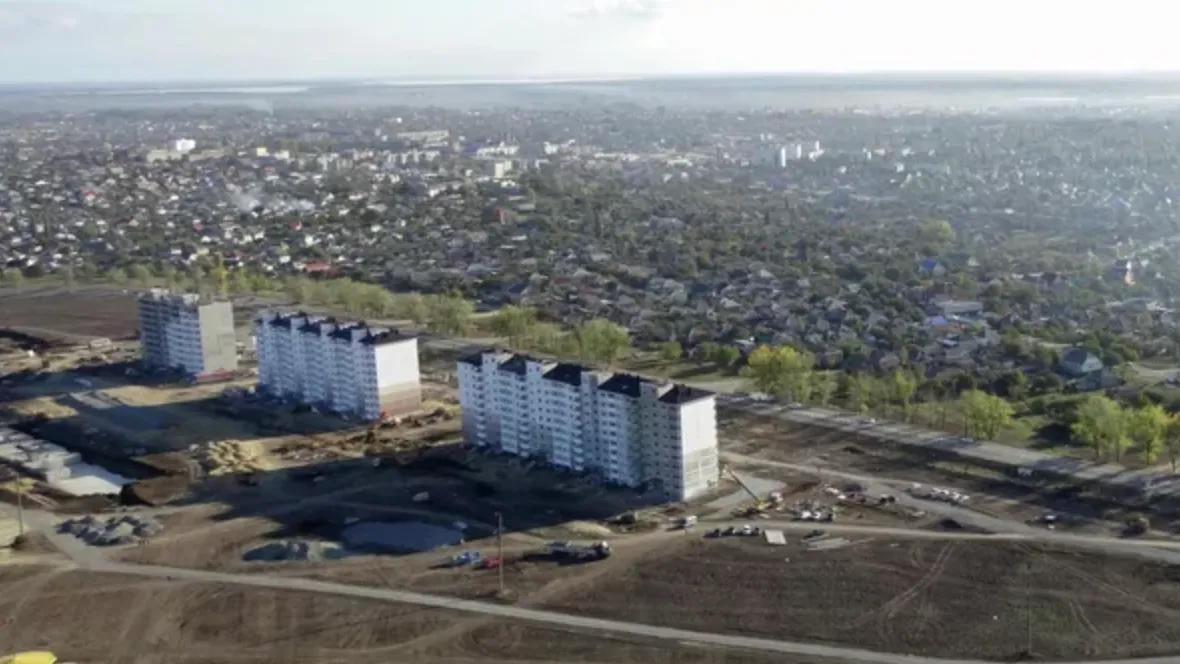 Погода крымск краснодарский край на 10. Микрорайон Надежда Крымск Краснодарский край. Крымск 2000 год. Виды города Крымск Краснодарский край. Крымск военный городок.