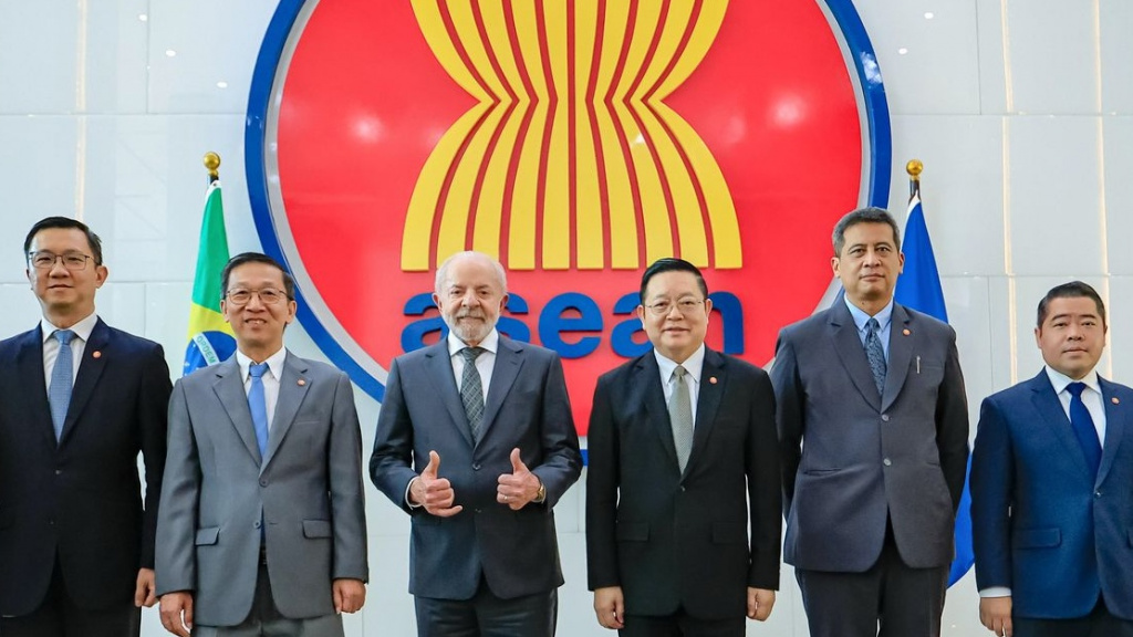 lula-da-silva-braziliya-podderzhit-vstuplenie-malayzii-v-briks (1).jpg