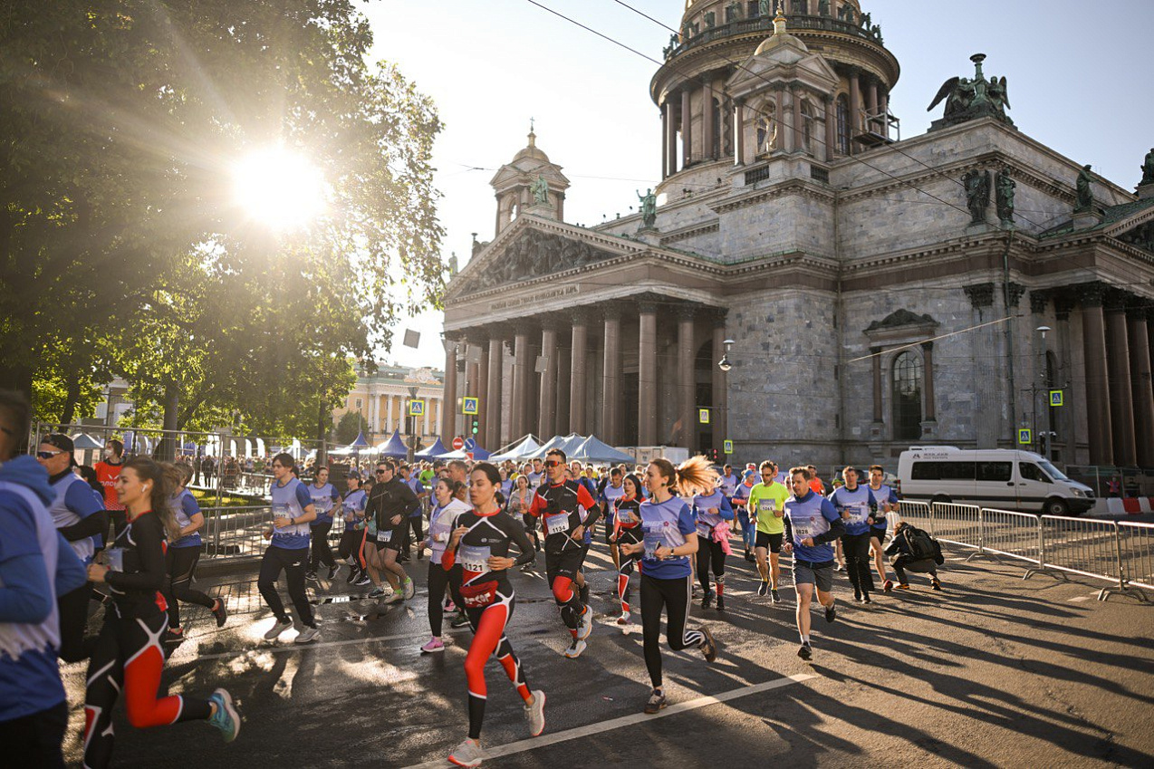 санкт петербург с людьми