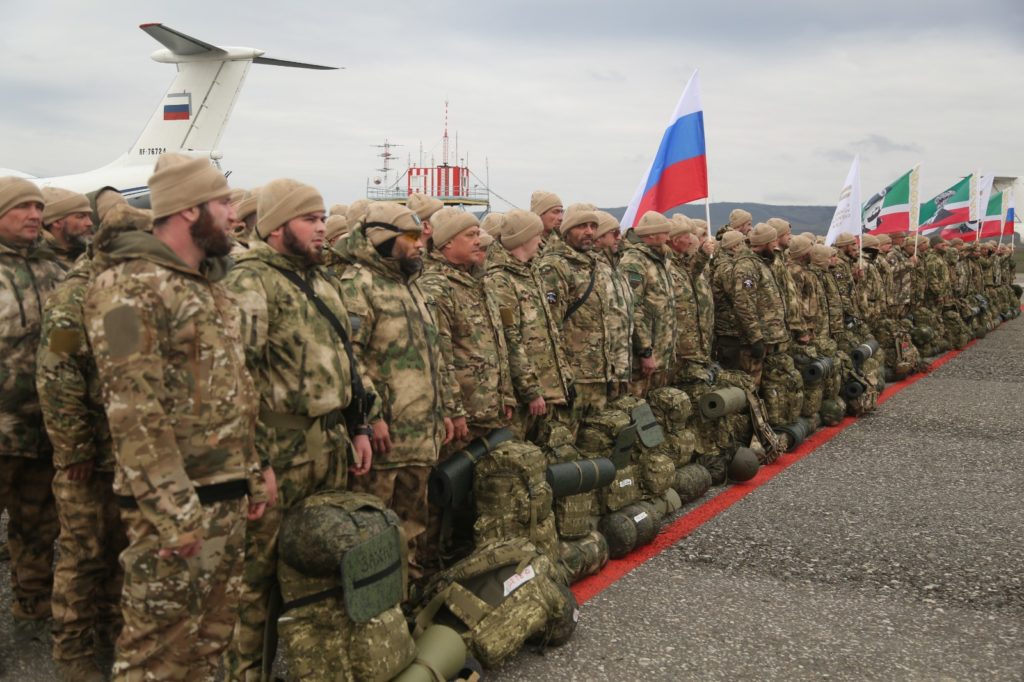 Добровольцы на донбасс. Добровольцы спецназ ахмат лисичанск. Добровольцы в чечне. Выплаты добровольцам ахмат. Армия чечни.