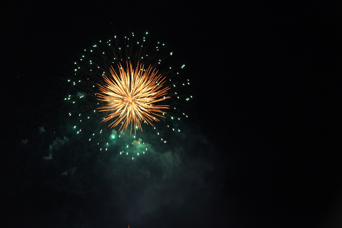 салют нижний новгород новый год 2024