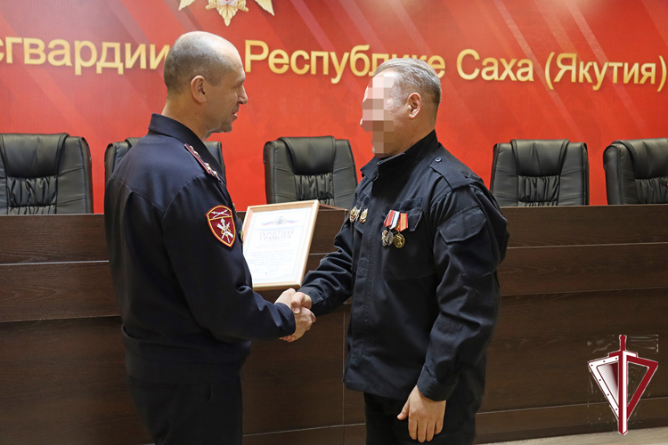 Ветеранам войск правопорядка вручили ведомственные награды 