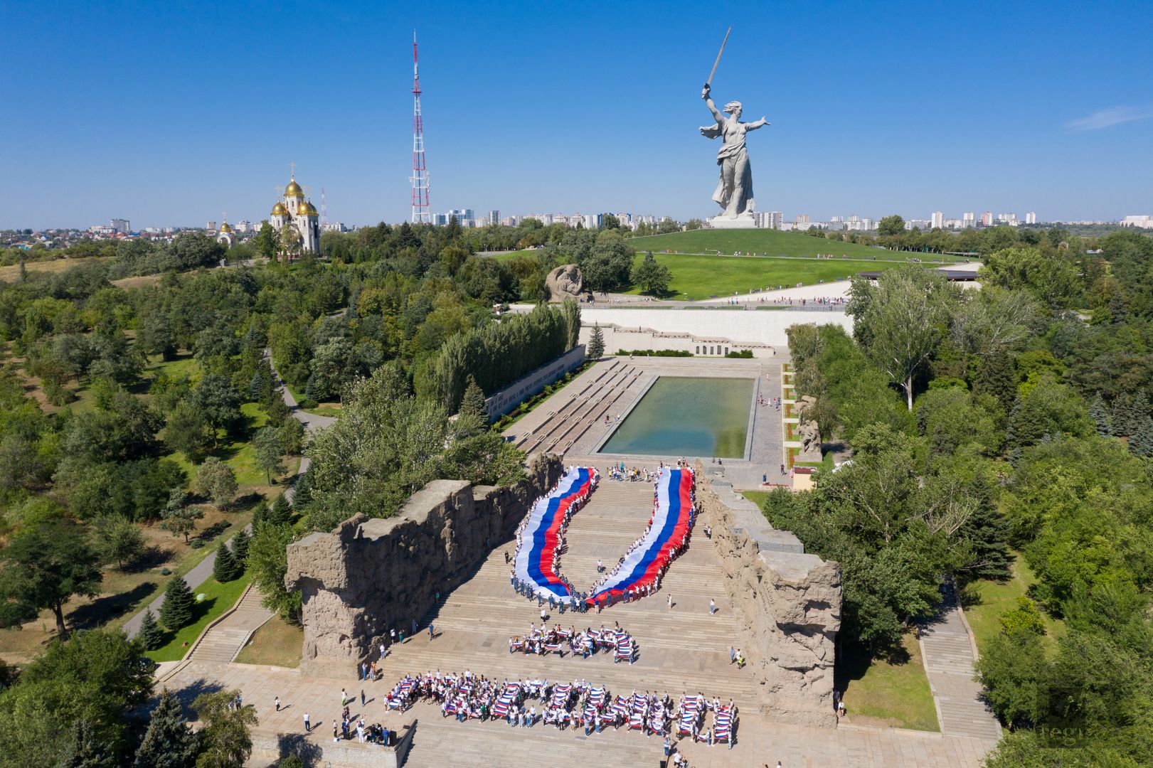 в парке у мамаева кургана