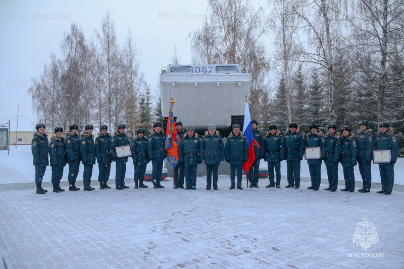 В Петербурге завершился командирский сбор спасательных воинских формирований МЧС России