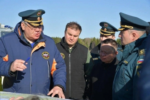 Губернатор Хоценко и московские министры на месте ЧП