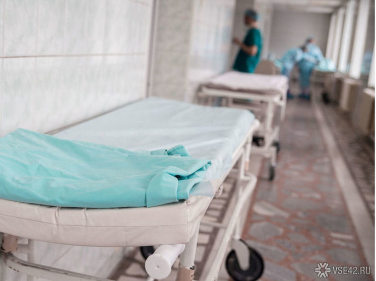 Врачи Кузбасского онкодиспансера удалили опухоль кишки и сохранили органы