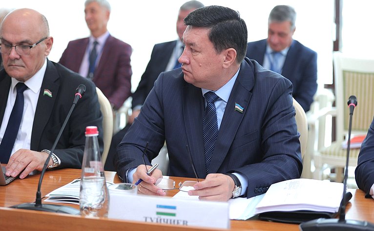 Заседание Постоянной комиссии МПА СНГ по аграрной политике, природным ресурсам и экологии (автор: Пресс-служба Министерства экономики и территориального развития Республики Дагестан)