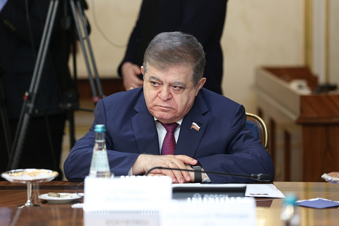 Член совета федерации сенатор рф Владимир джабаров 