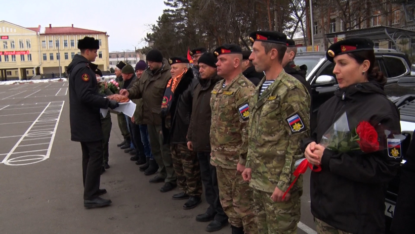 «Сила в единстве»: морпехов Тихоокеанского флота встретили в Благовещенске - gtrkamur.ru