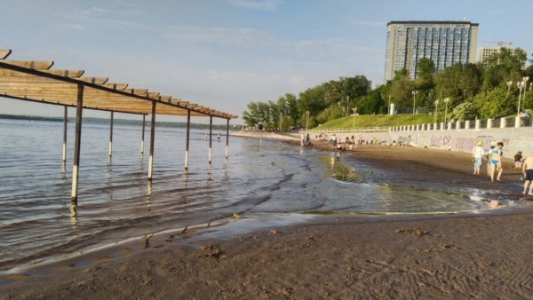 В Самаре вода в Волге прогрелась почти до +12°C
