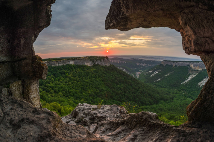 Крымские пещерные города хранят следы множества исторических эпох. Фото: Вадим Котенко, участник конкурса 