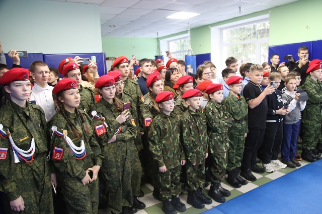 В отделе специального назначения «Викинг» УФСИН России по Омской области состоялся День открытых дверей