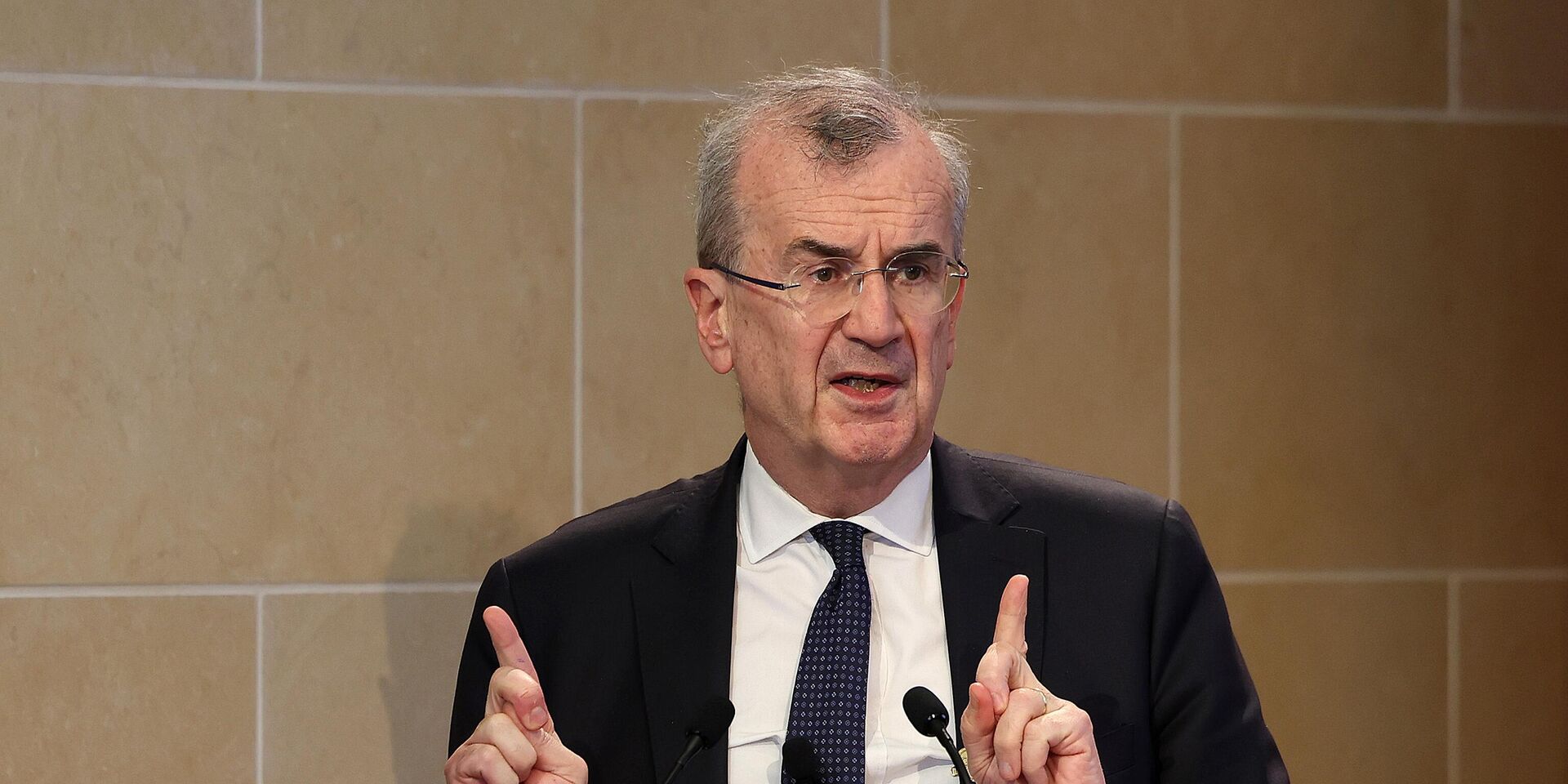 Глава Центрального банка Франции Франсуа Вильруа де Гало - ИноСМИ, 1920, 27.10.2025