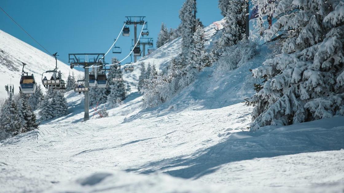 сункар алматы трамплин. медео алма-ата. новогодняя алма ата. алматы куда можно сходить зимой. алматы казахстан зимой.