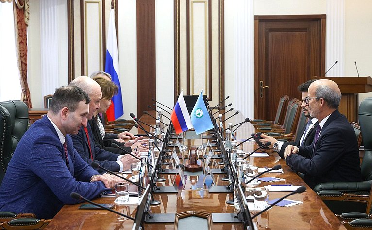 Встреча председателя Комитета Совета Федерации по международным делам Григория Карасина с Председателем Парламента стран Латинской Америки и Карибского бассейна Роландо Мигелем Гонсалесом Патрисио
