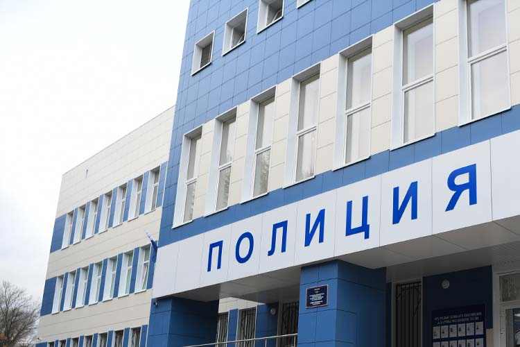 На торги выставлено здание скандально известного отдела полиции «Дальний». Стартовая цена лота — 37 млн 423 тыс. рублей