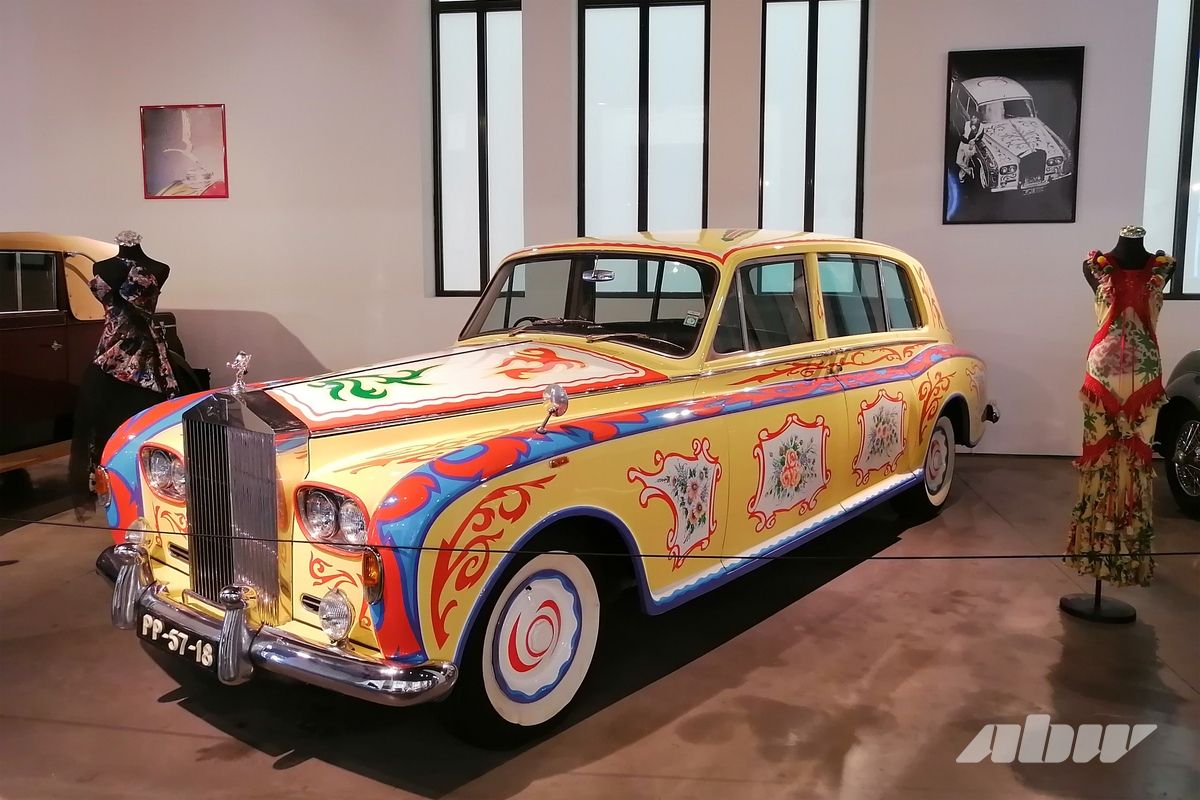 Стиль, мода и ретроавтомобили музея в испанской Малаге: часть вторая