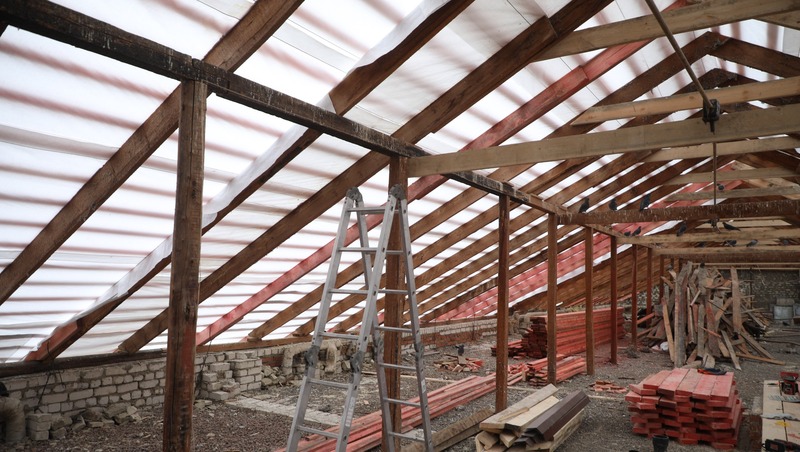 Благодаря региональной программе капремонта в Минводах восстановили крышу дома