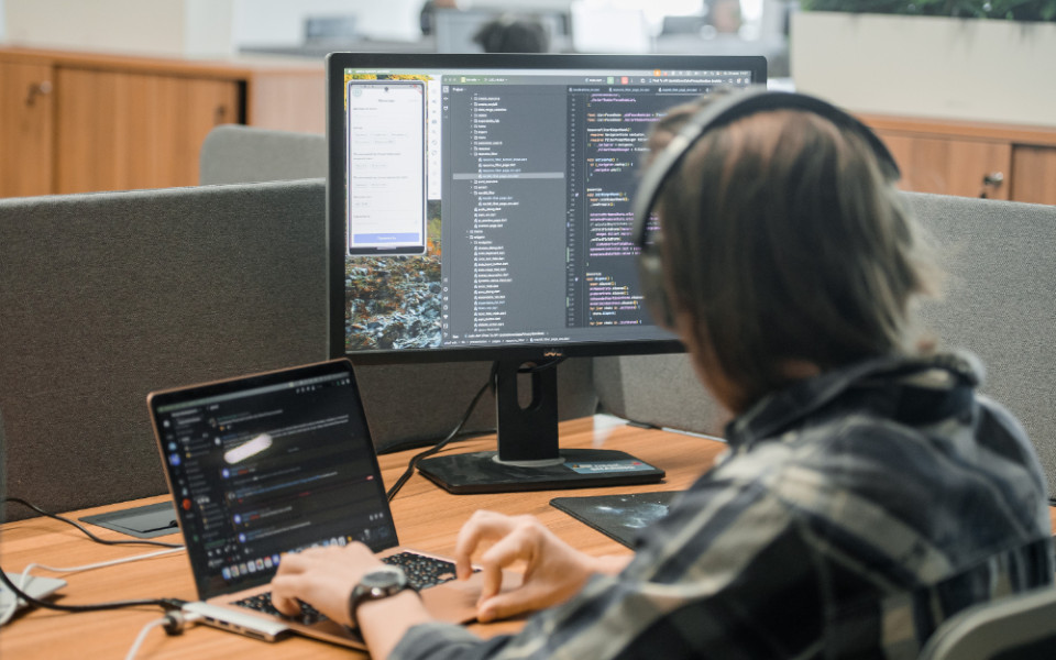 Sitronics усилила защиту ИТ-периметра с помощью платформы ETM от CICADA8