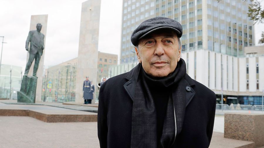 Мишустин поздравил с юбилеем скульптора Георгия Франгуляна