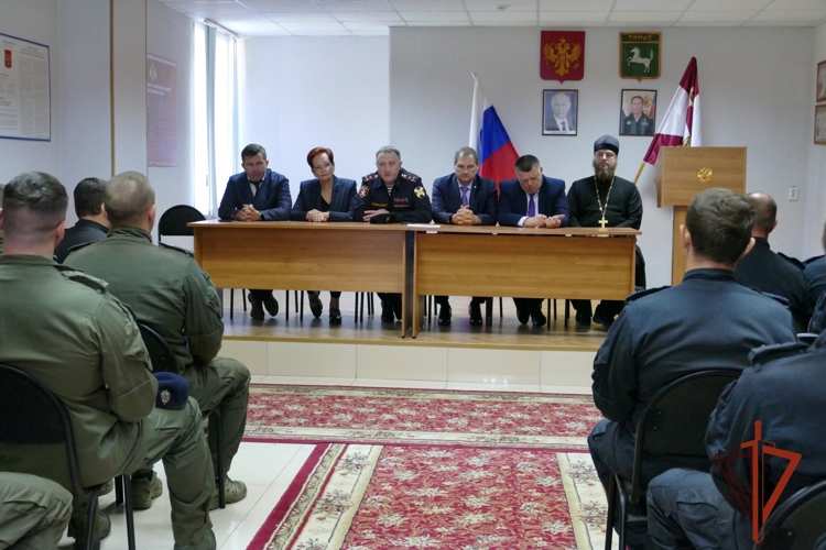 Представители органов власти Томской области встретились со спецназом Росгвардии 