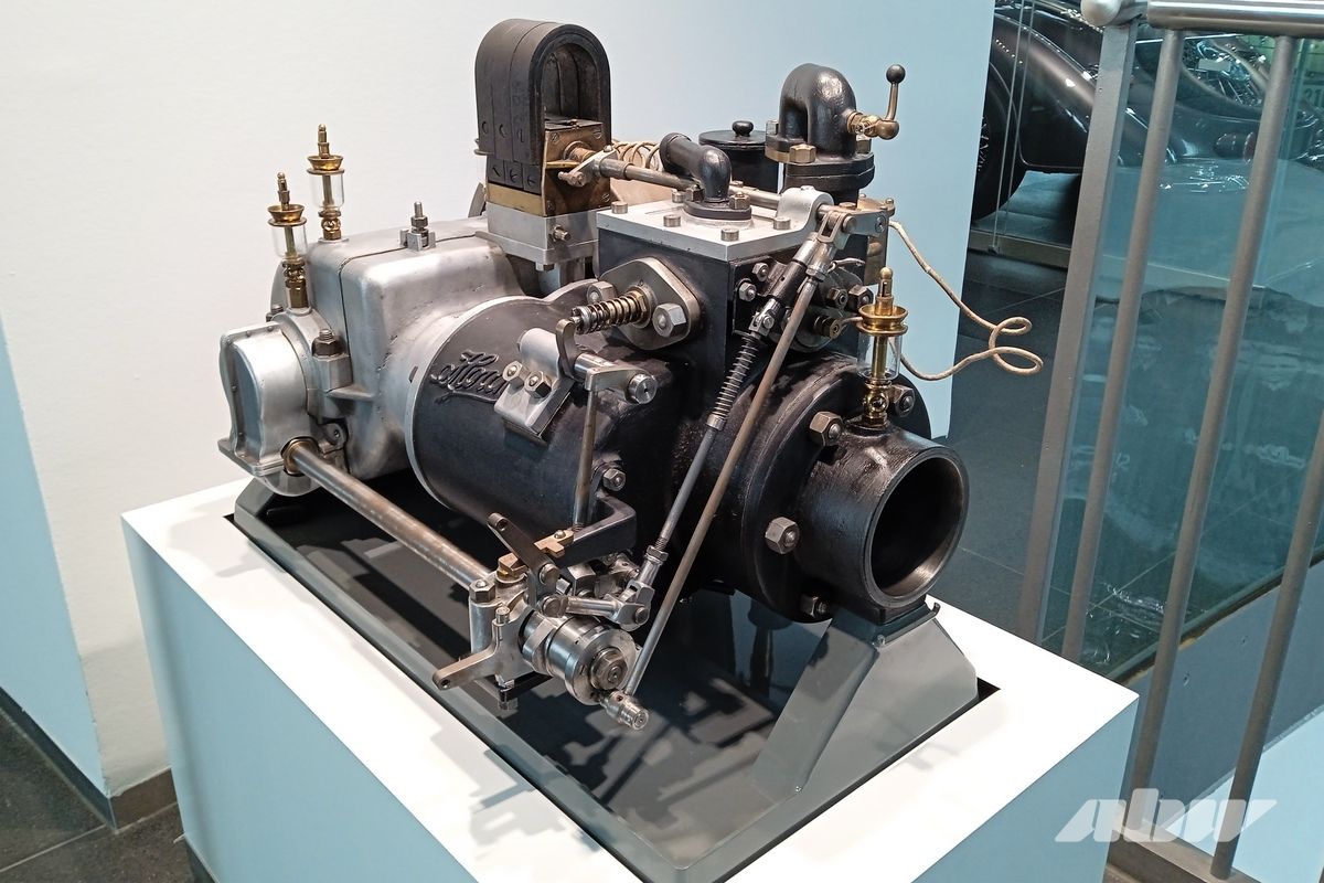 Дом «четырех колец». Экскурсия по музею Audi в Ингольштадте: часть первая