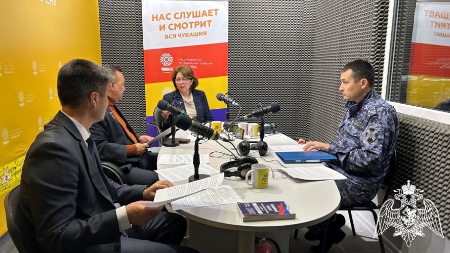 В Чебоксарах представители региональных управлений Росгвардии и ФСБ обсудили вопросы оборота оружия