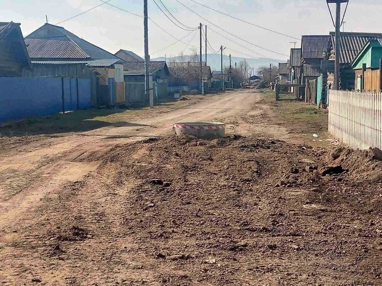 Жители села Кабанск в Бурятии пожаловались на состояние дороги
