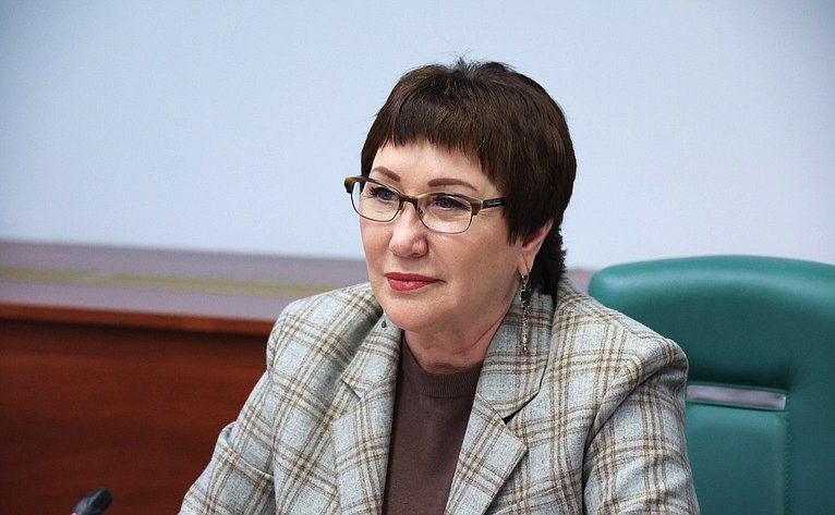 Елена Перминова