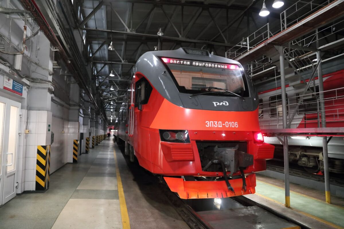 В Ростовскую область поступили семь новых электропоездов - фото 1