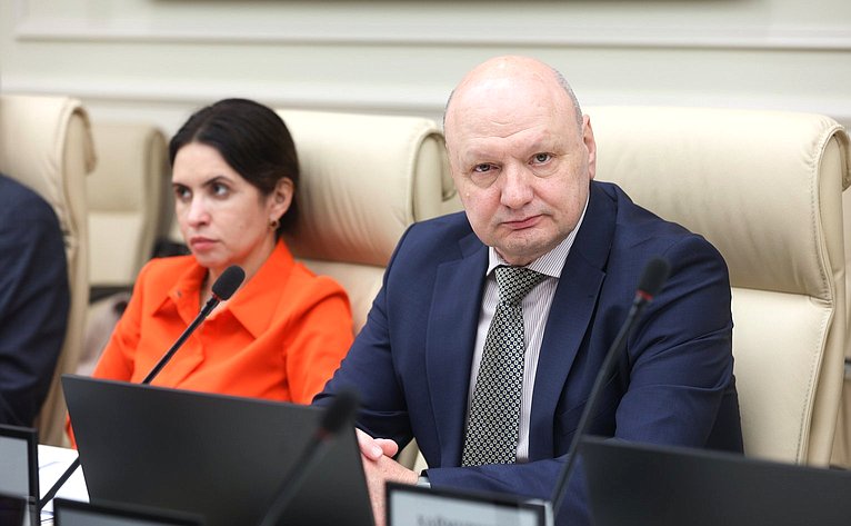 Совещание Комитета СФ по Регламенту и организации парламентской деятельности «Взаимодействие Совета Федерации ФС РФ с Центральной избирательной комиссией РФ по итогам проведения единого дня голосования в сентябре 2025 года»