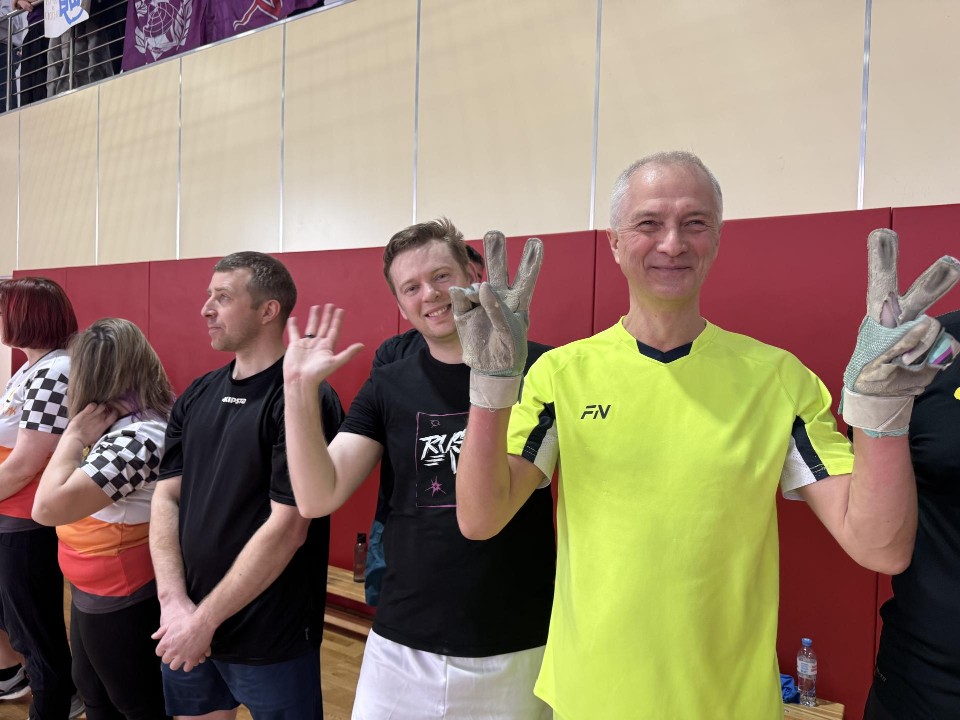 Сто мам и пап из Балашихи стали участниками соревнований «Спортивный родитель»