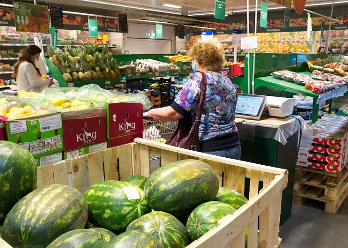 Почти 20 тонн китайских фруктов развернули на границе с Челябинской областью