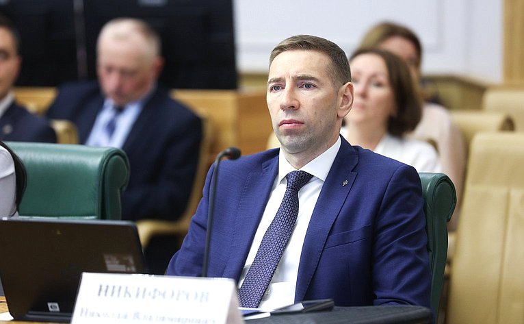 Совещание Комитета СФ по экономической политике по вопросу консервации объектов культурного наследия, находящихся в неудовлетворительном состоянии, относящихся к федеральной собственности