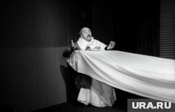 Спектакль «Кафка: отец и сын», где Владимир Долинский сыграл отца